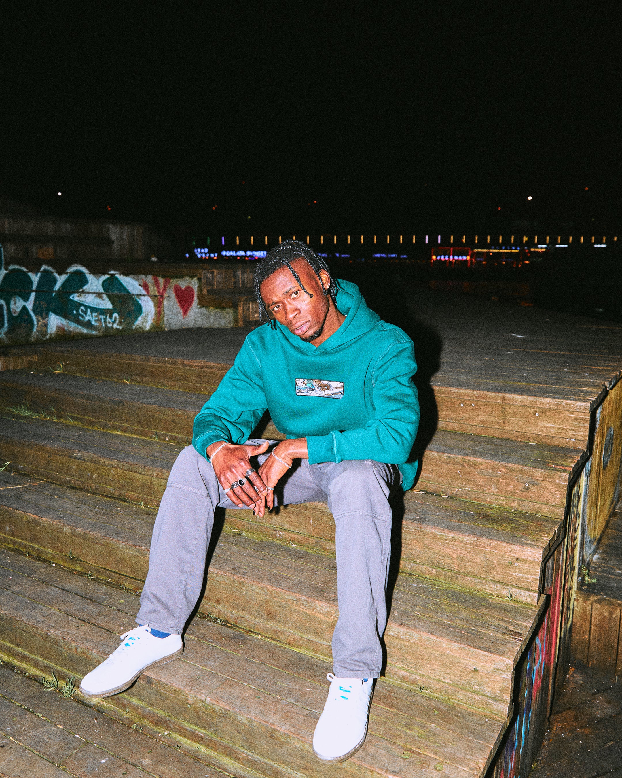 THE FAMILY HOODIE