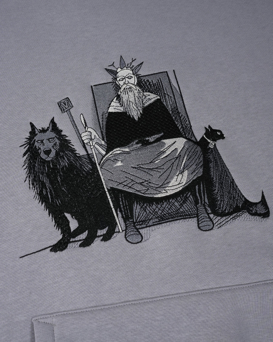 Throne Hoodie – yakın çekim detay | Voyant Apparel