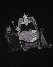 Throne Hoodie – arkadan görünüm | Voyant Apparel