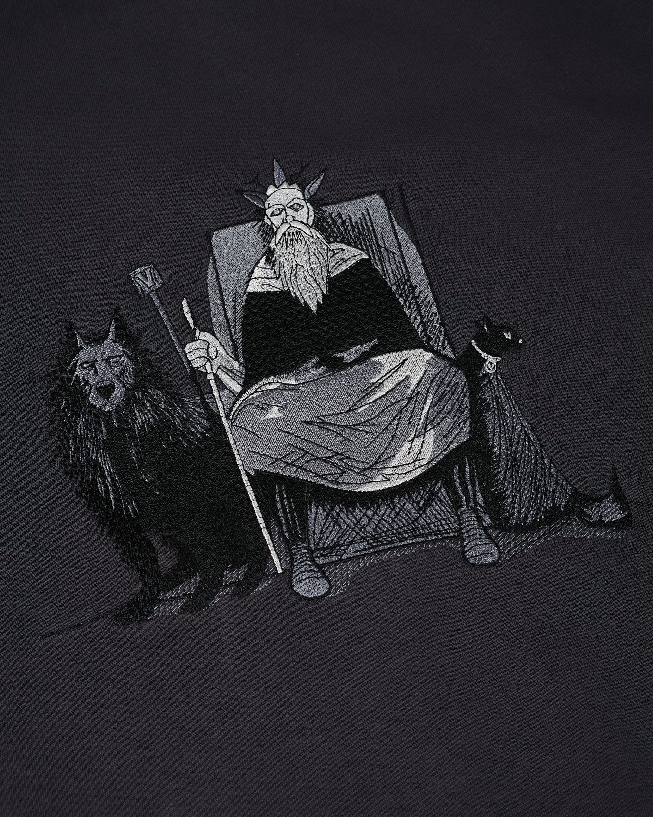 THRONE SWEATSHIRT