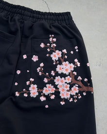 Sakura Baggy Şort - Siyah – nakış detayı | Voyant Apparel