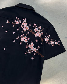 Sakura Gömlek - Siyah – nakış detayı | Voyant Apparel