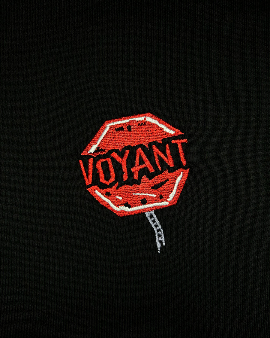 Suplex Hoodie – model üzerinde görünüm | Voyant Apparel