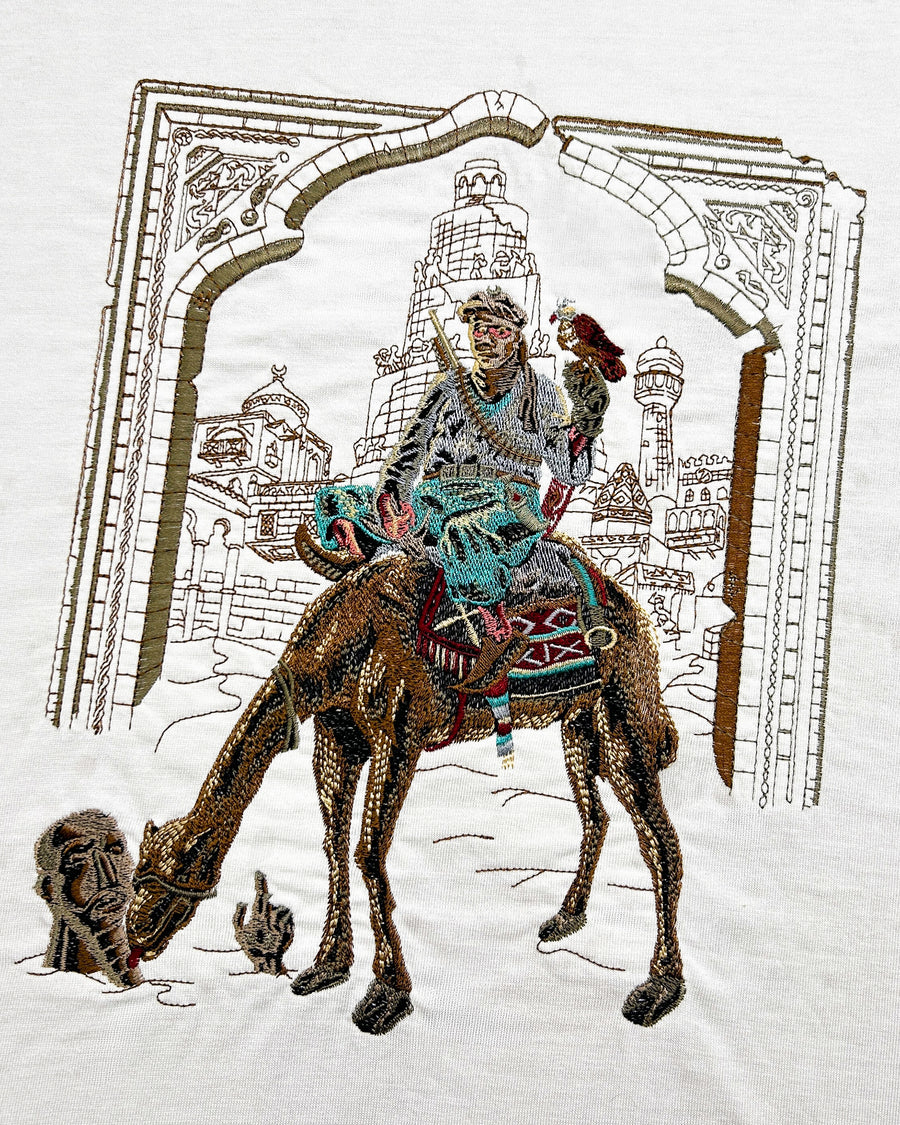 Tuareg T-Shirt - Off White tişört – detay görünümü | Voyant Apparel